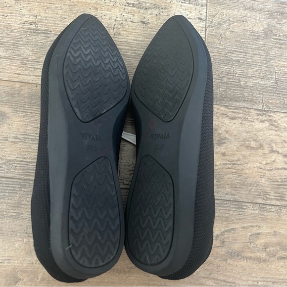 VIVAIA NWOT pointed toe Aria 5 flats size EU 38.5 US 7.5 black - Picture 8 of 10